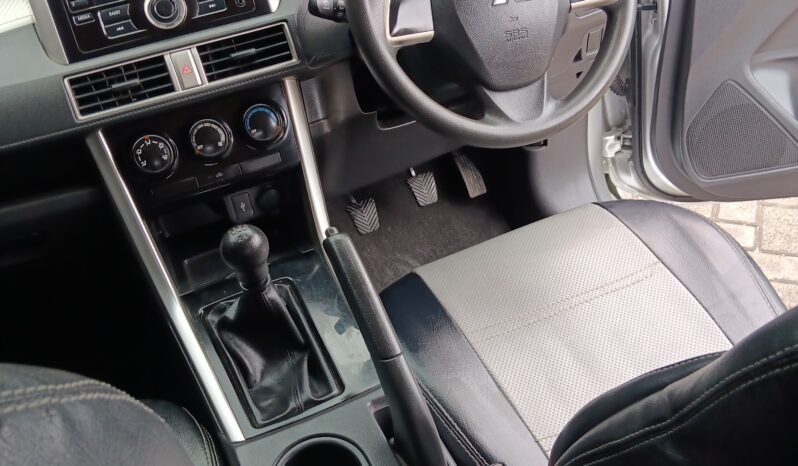 
								MITSUBISHI XPANDER 1.5 GLS MANUAL 2021 SILVER full									