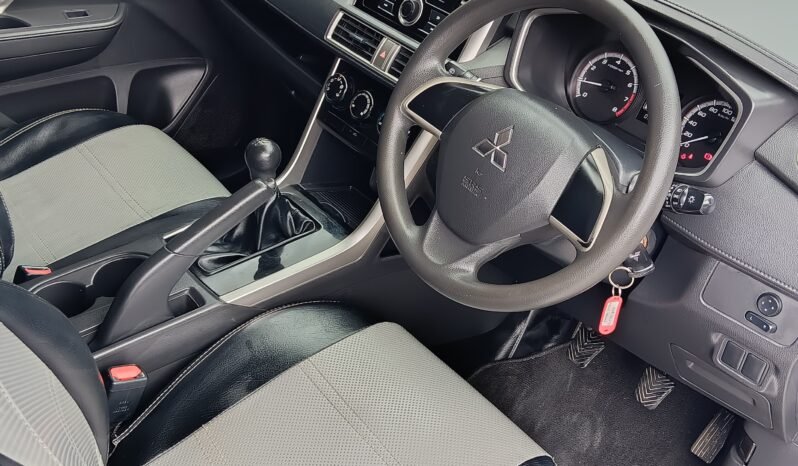 
								MITSUBISHI XPANDER 1.5 GLS MANUAL 2021 SILVER full									