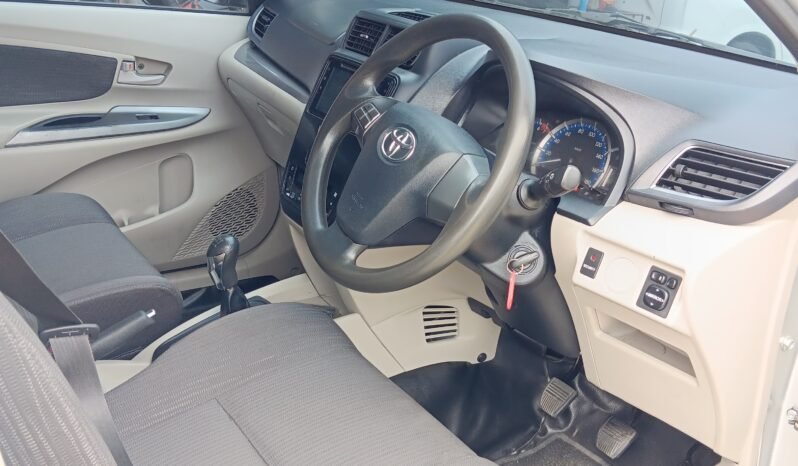 
								TOYOTA AVANZA 1.3 G MANUAL 2020 full									