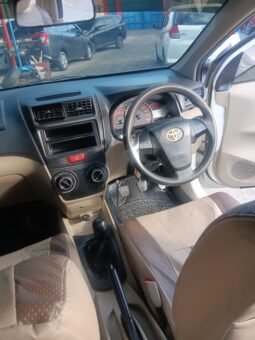 
										TOYOTA AVANZA 1.3 E MANUAL 2014 full									