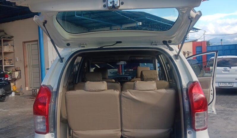
								TOYOTA AVANZA 1.3 E MANUAL 2014 full									