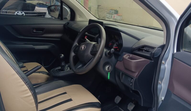 
								TOYOTA AVANZA 1.3 E MANUAL 2022 full									