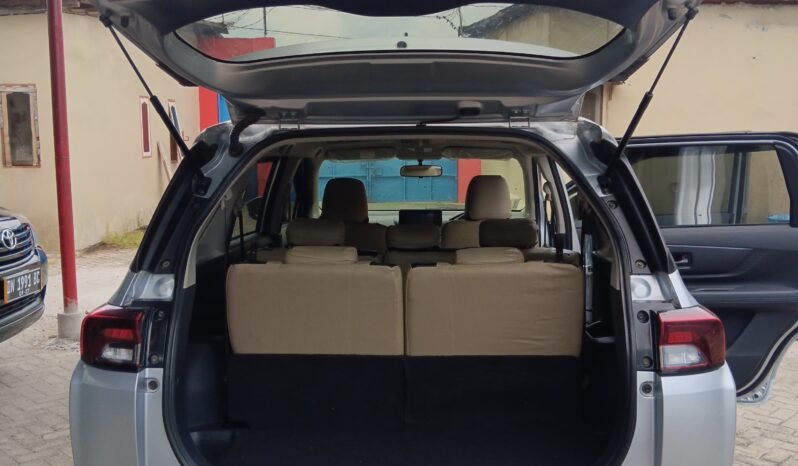
								TOYOTA AVANZA 1.3 E MANUAL 2022 full									