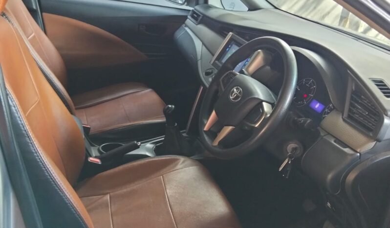 
								TOYOTA INNOVA REBORN G DIESEL MANUAL 2018 full									