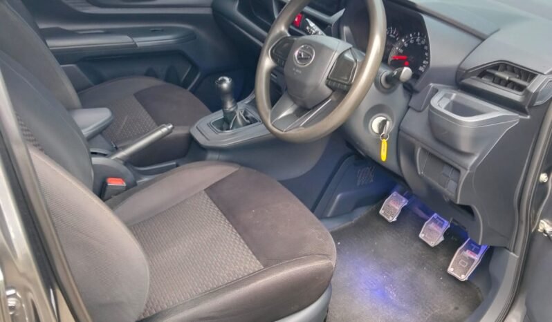 
								DAIHATSU XENIA 1.3 X MANUAL 2022 full									