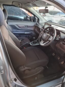 
										TOYOTA AVANZA 1.5 G MANUAL 2024 full									