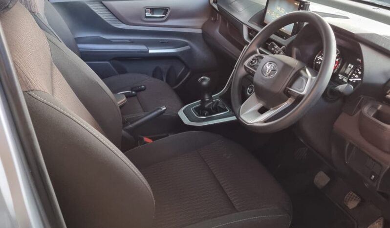 
								TOYOTA AVANZA 1.5 G MANUAL 2024 full									