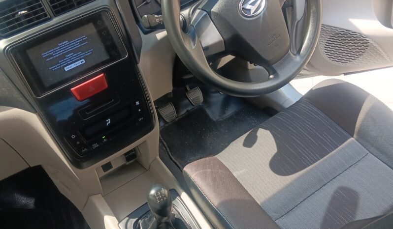 
								DAIHATSU XENIA X 1.3 MANUAL 2019 full									