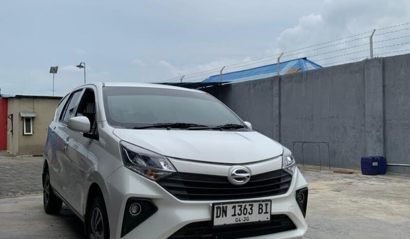 
								DAIHATSU SIGRA 1,0 M PUTIH 2025 full									
